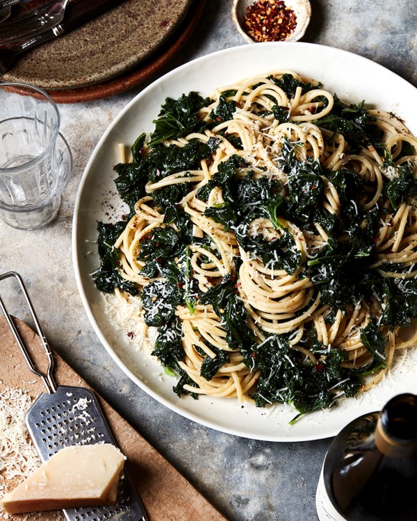 Cheesy kale pasta
