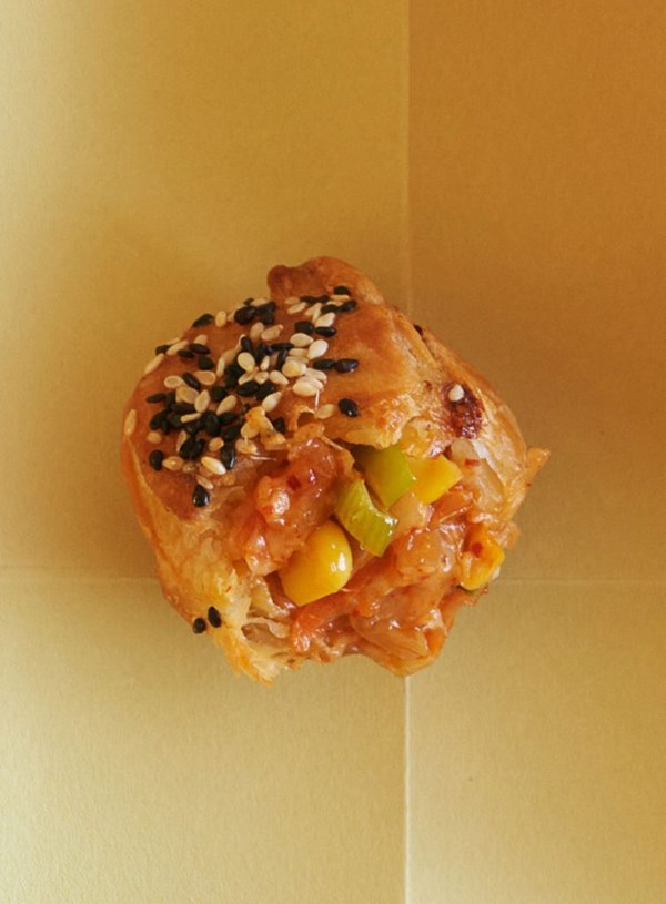 Cheesy kimchi pies