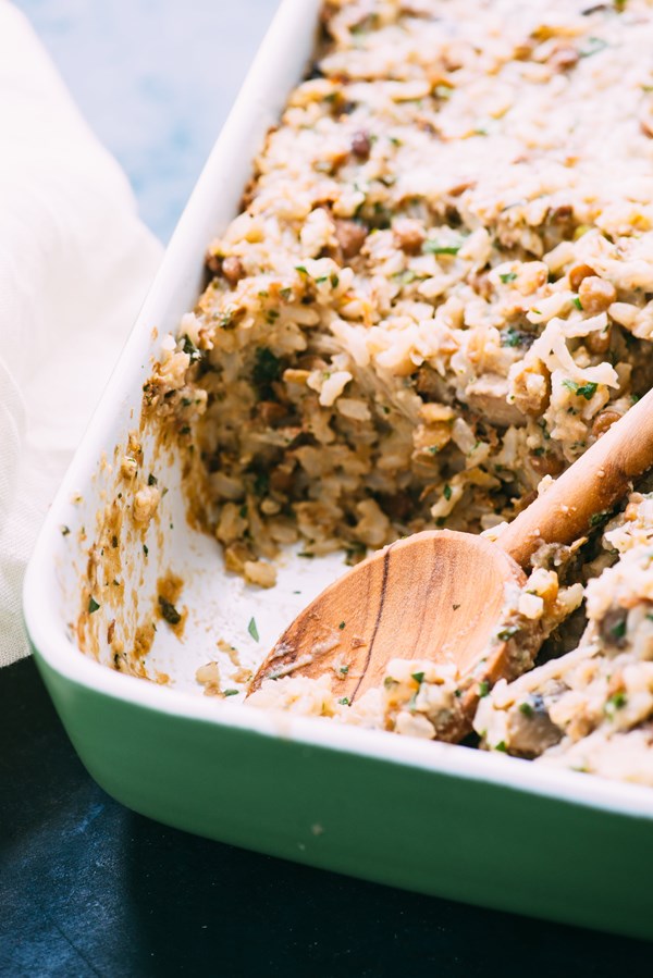 Cheesy lentil, mushroom & rice bake