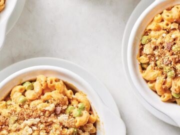 Cheesy macaroni mini casseroles 