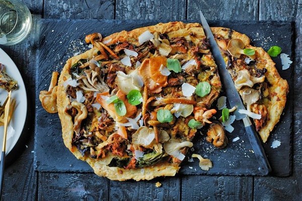 Cheesy mushroom galette