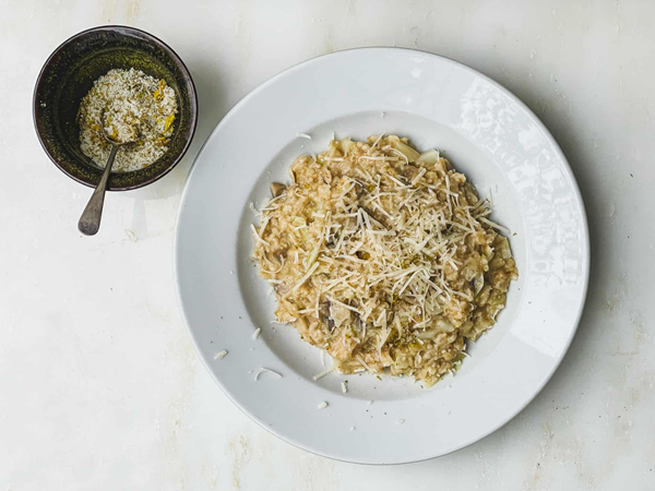 Cheesy mushroom porridge