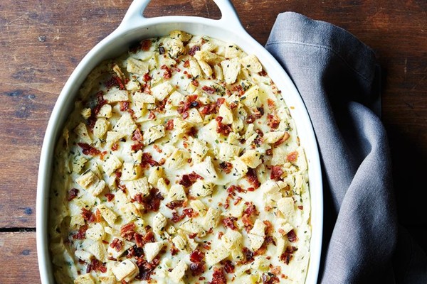 Cheesy potato and bacon "brown betty"