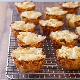Cheesy potato cups