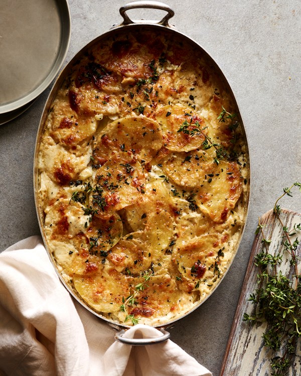 Cheesy potato gratin