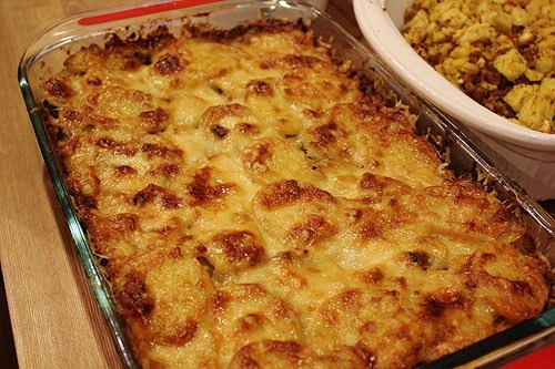 Cheesy potato gratin with rosemary