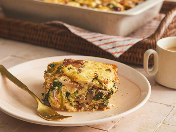 Cheesy sausage breakfast casserole
