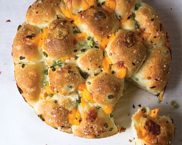 Cheesy scallion pull-apart rolls