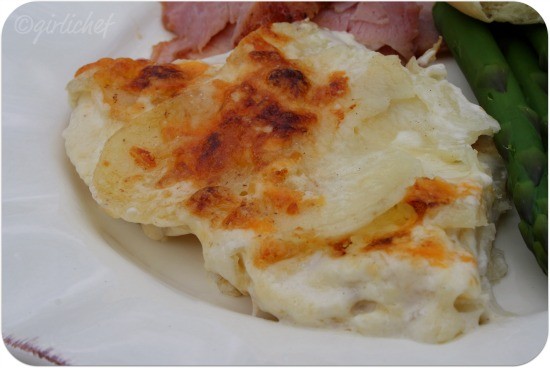 Cheesy scalloped potatoes