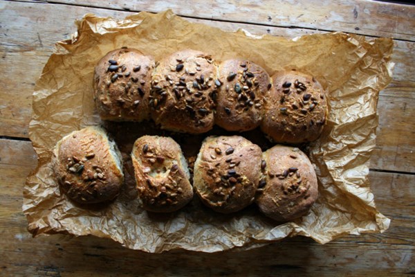 Cheesy seed buns