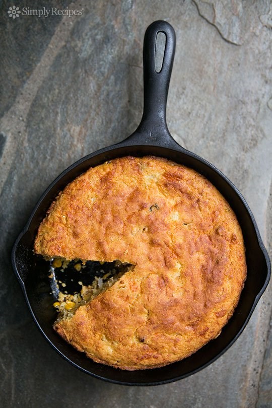 Cheesy skillet cornbread