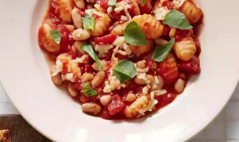 Cheesy stovetop gnocchi
