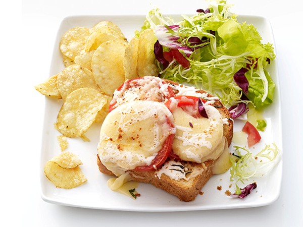 Cheesy tomato toast
