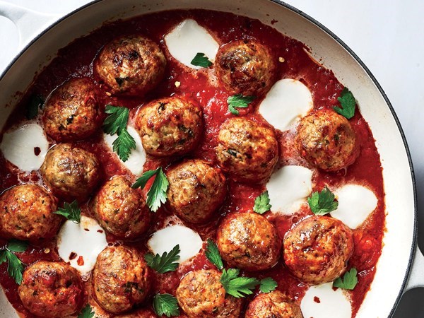 Cheesy turkey meatball skillet