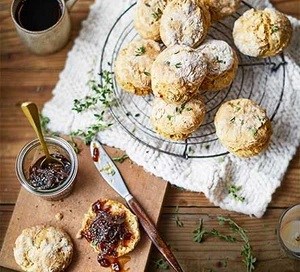‘Cheesy’ vegan scones