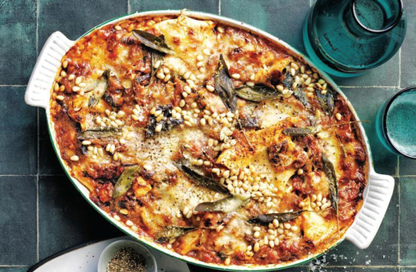 Cheesy weeknight lasagne toss