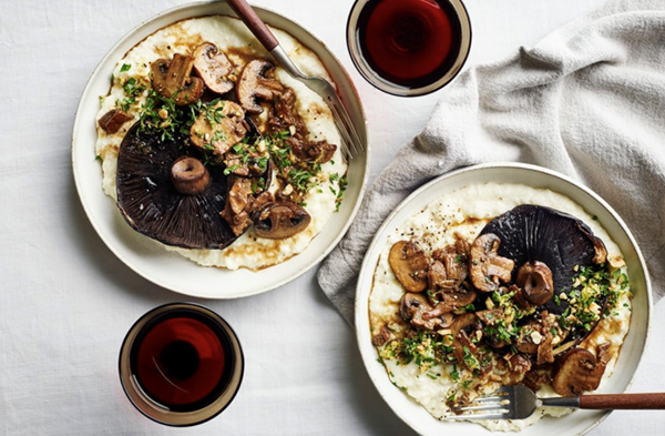 Cheesy white polenta and braised mushrooms