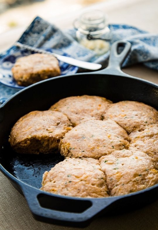 Cheesy whole-grain biscuits