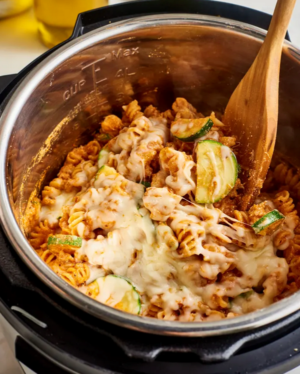 Cheesy ziti mac and cheese