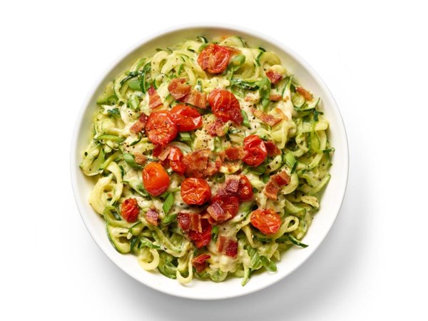 Cheesy zucchini noodles 