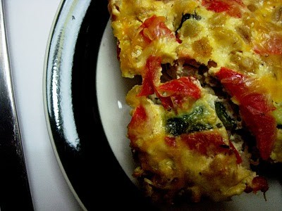 Cheesy zucchini, red pepper and barley bake