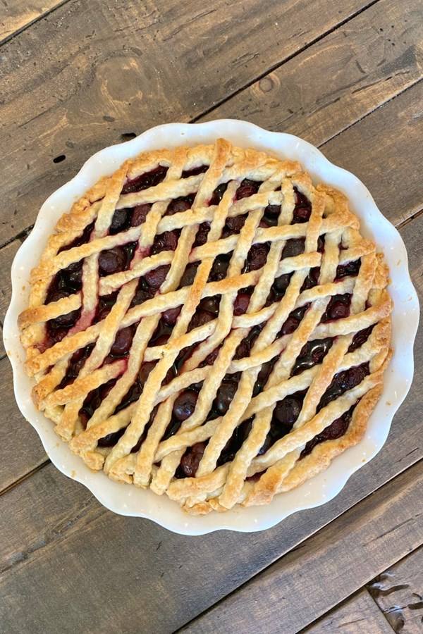 Cherry Amaretto pie