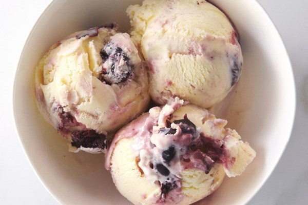 Cherry-bourbon ice cream