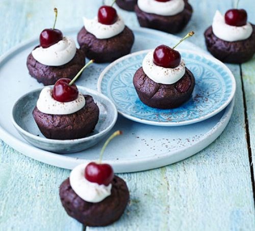 Cherry brownie babycakes 
