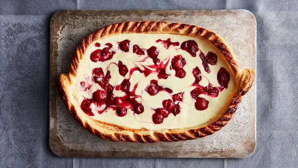 Cherry-cheese strudel pie