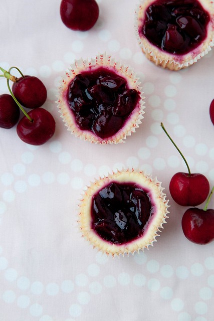 Cherry cheesecake cupcakes