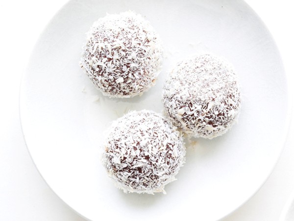 Cherry chocolate truffles with coconut