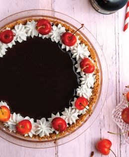 Cherry cola pudding pie