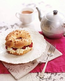 Cherry crumble Paris Brest
