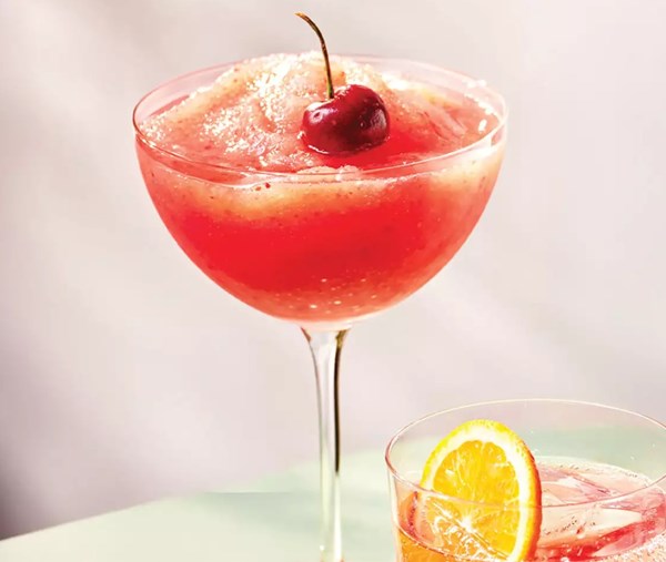 Cherry frosé