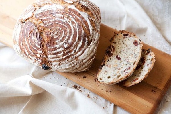 Cherry-hazelnut yeast bread