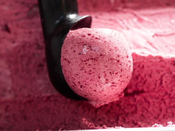Cherry ice cream 