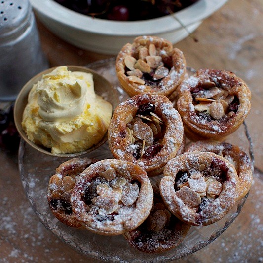 Cherry jubilee tarts