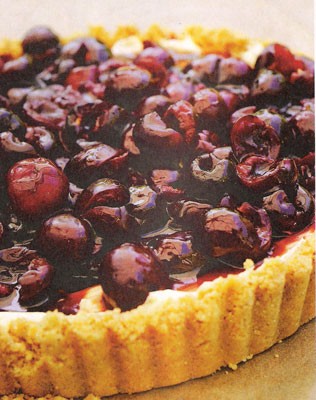 Cherry mascarpone tart