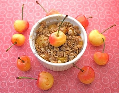 Cherry oatmeal crisp