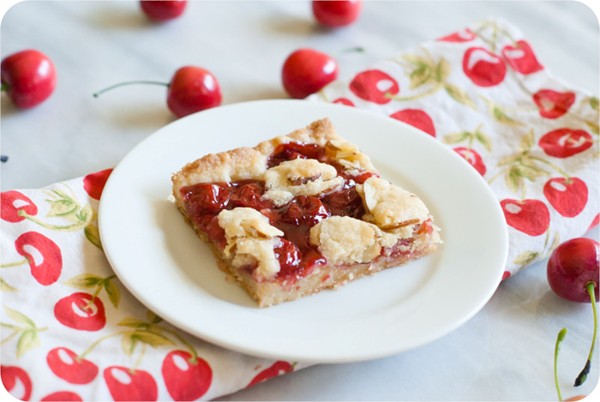 Cherry pie bars