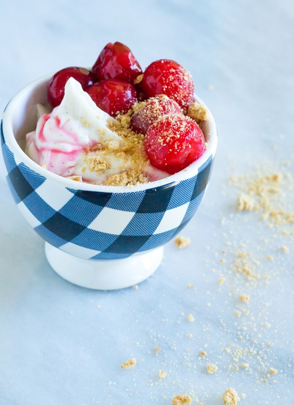 Cherry pie yogurt