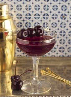 Cherry-Port cocktail