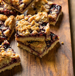 Cherry streusel bars