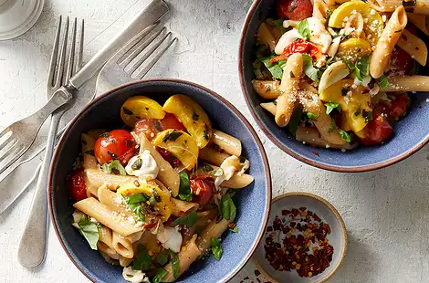 Cherry tomato & garlic pasta