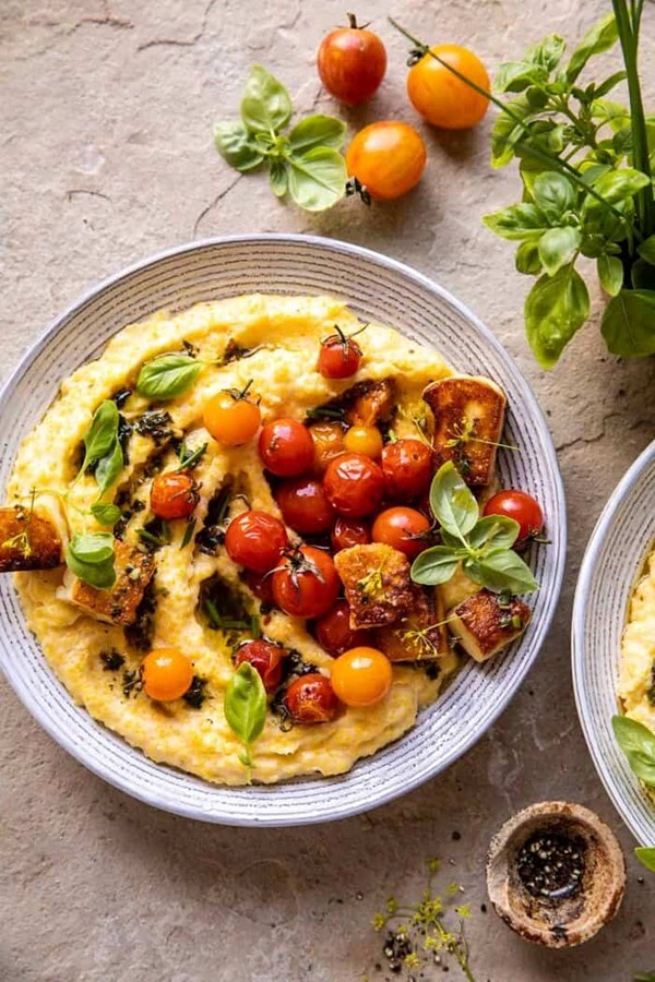 Cherry tomato pesto polenta with fried halloumi