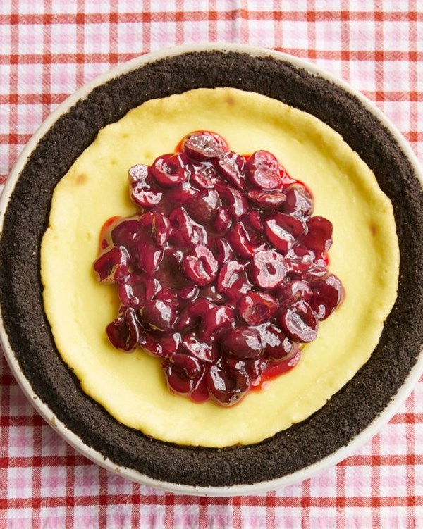 Cherry-topped cheesecake