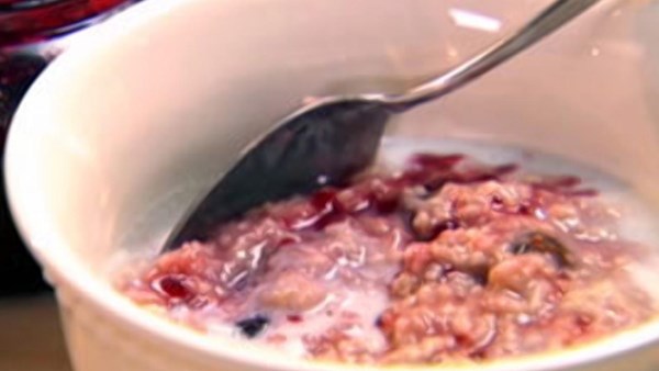 Cherry vanilla oatmeal