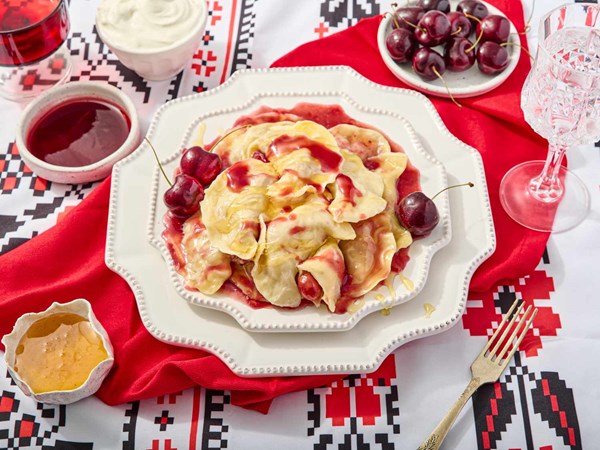 Cherry varenyky