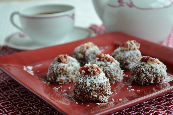 Cherry-walnut-coconut bites