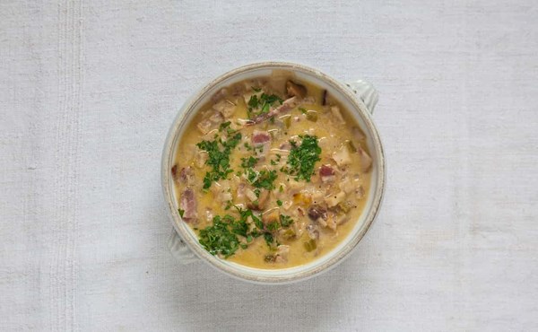 Chestnut, nutmeg and bacon [soup]